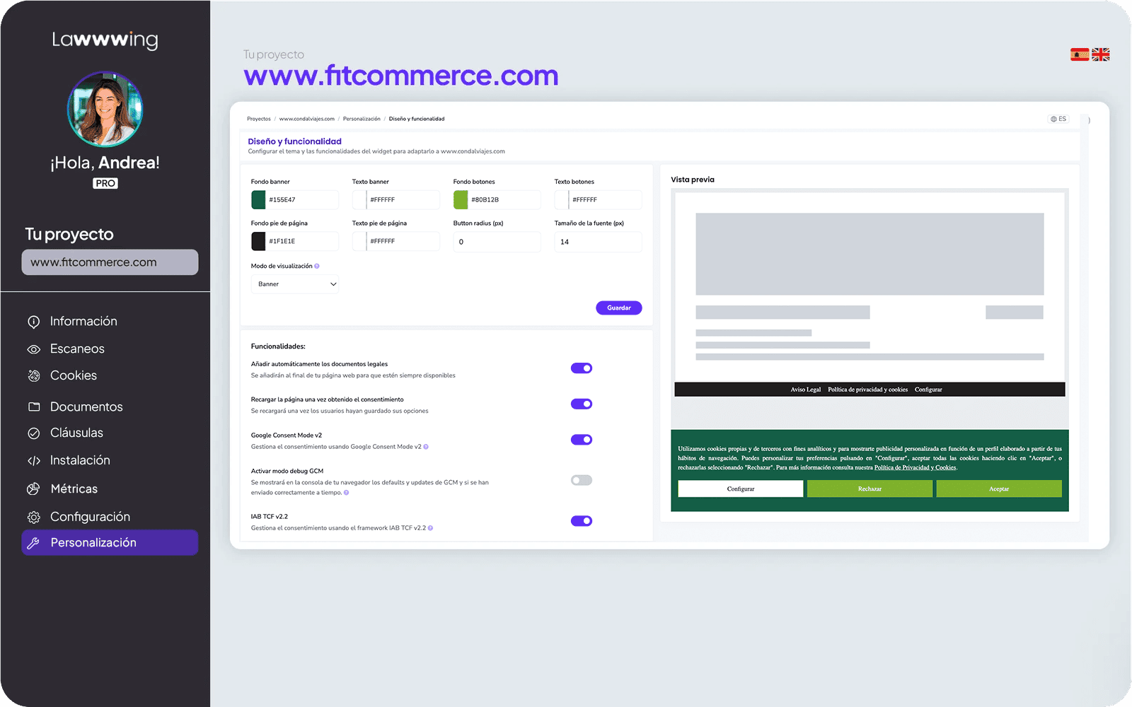 Interfaz de usuario de la plataforma Lawwwing mostrando opciones para personalizar el diseño y funcionalidad de un banner de cookies. A la izquierda, un menú lateral con secciones como "Información", "Escaneos", "Cookies", "Documentos", "Cláusulas", "Instalación", "Métricas" y "Configuración". En el centro, un panel donde se configuran colores, textos, tamaños de fuente, bordes y modo de visualización del banner. Debajo, interruptores para activar funcionalidades como añadir documentos legales, recargar la página tras obtener consentimiento, activar el modo de depuración y gestionar modos de consentimiento como Google Consent Mode v2 y IAB TCF v2.2. A la derecha, una vista previa del banner personalizado con botones "Configurar", "Rechazar" y "Aceptar".